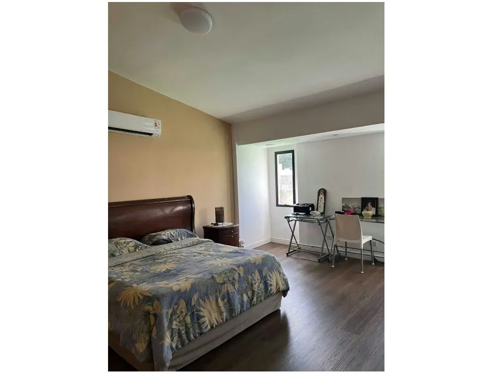Se vende casa 850m2 Prados del Este 9859 - 8