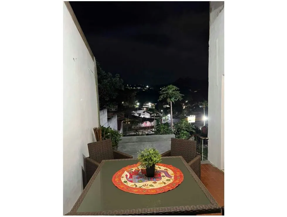 Se vende casa 850m2 Prados del Este 9859 - 9