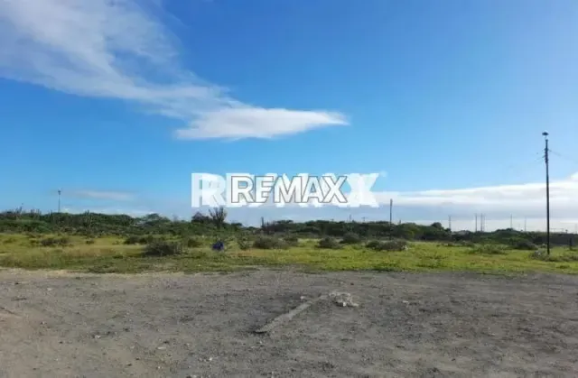 Terreno en Venta, Santa Elena. - 2