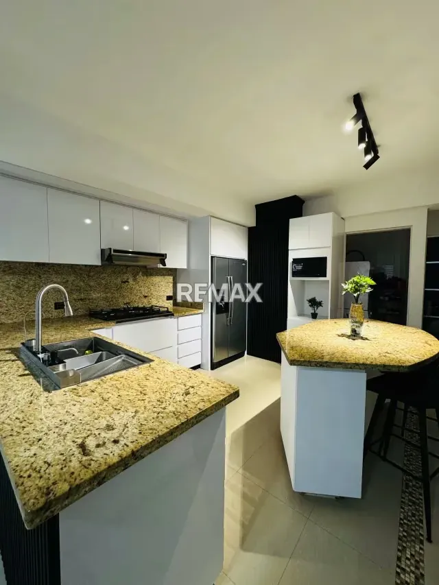 En Venta A´partamento en las Chimenas - 4