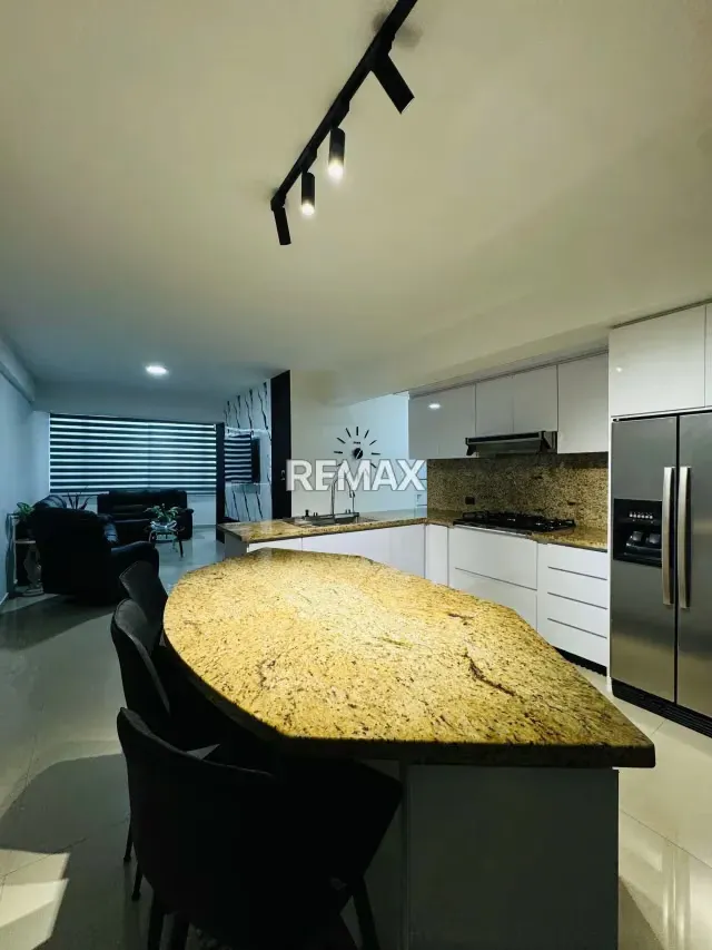 En Venta A´partamento en las Chimenas - 9