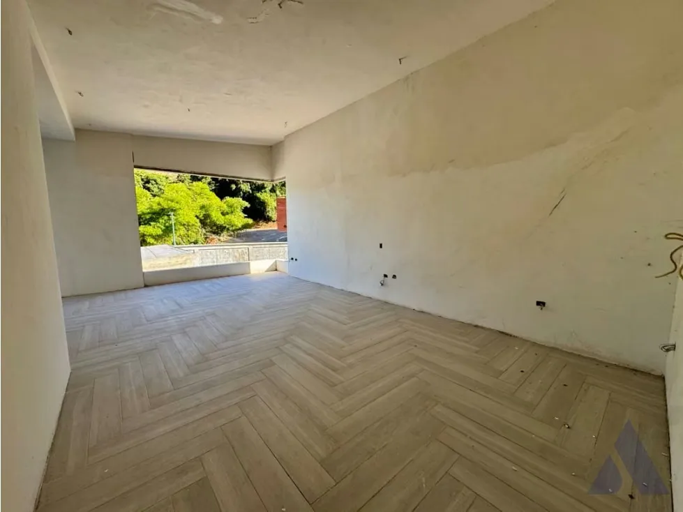 Se vende casa 700m2 Prados del Este 7383 - 28