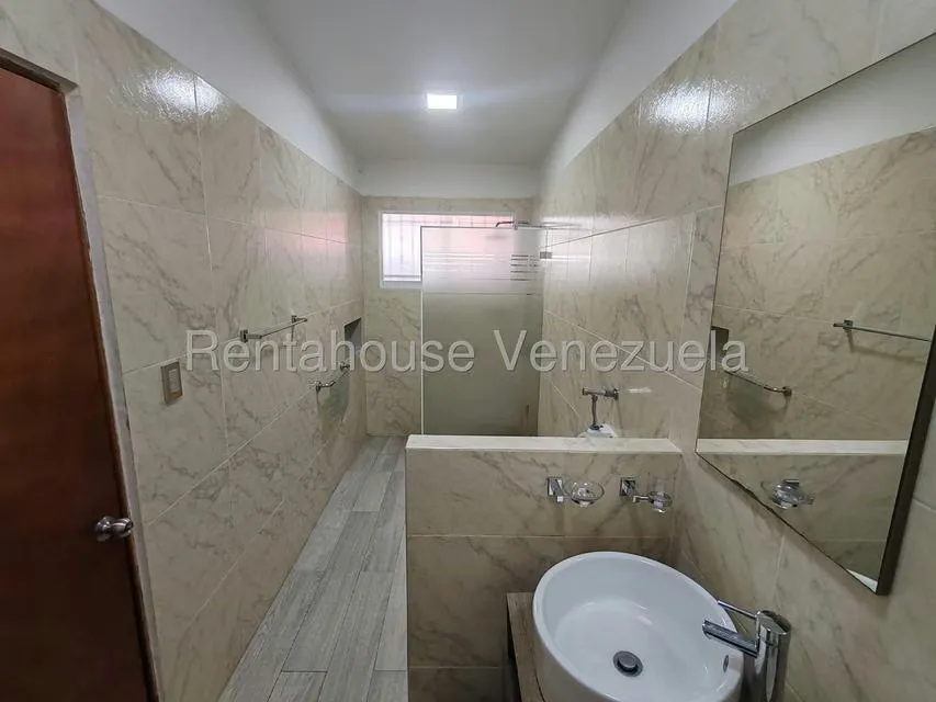 Casa (Duplex) en Venta en Macaracuay, Distrito Metropolitano - 67