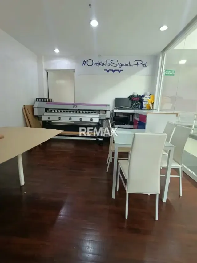 LOCAL COMERCIAL EN ALQUILER - 12