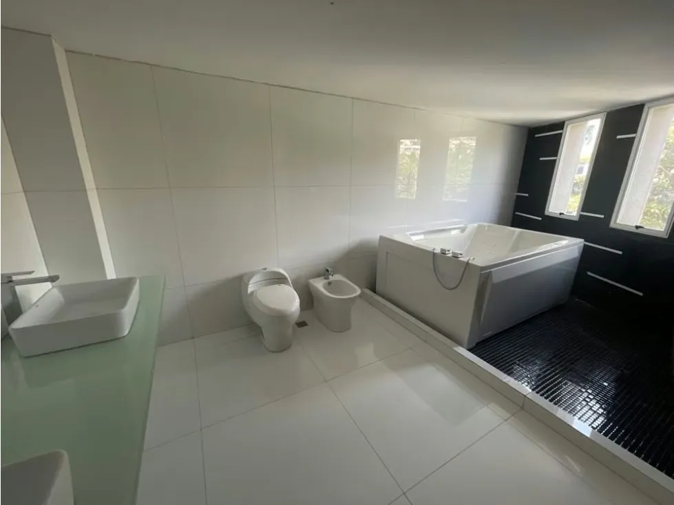 Vendo apto 140m2 1h/2b/2p Los Naranjos de las Mercedes 3119 - 9
