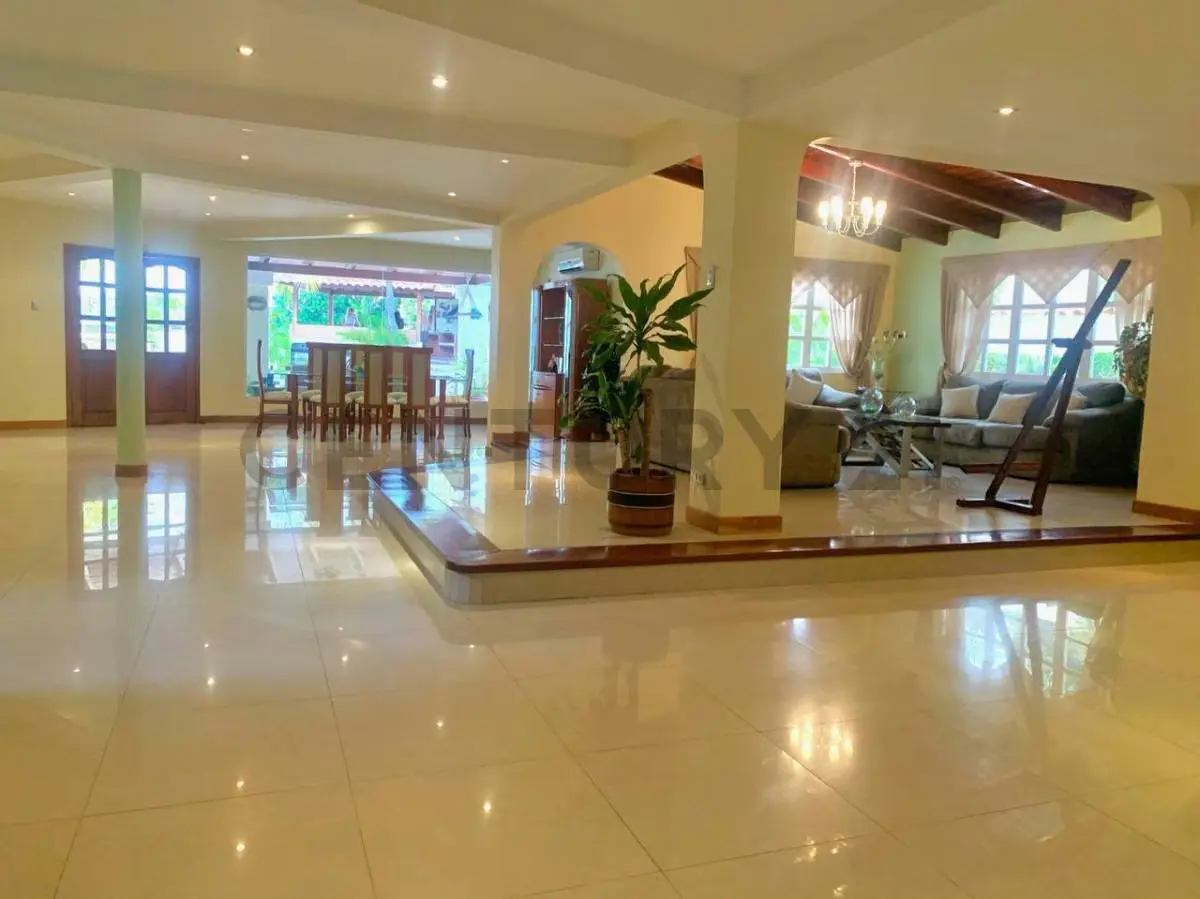 Casa en venta en Las Villas. Lechería - 2