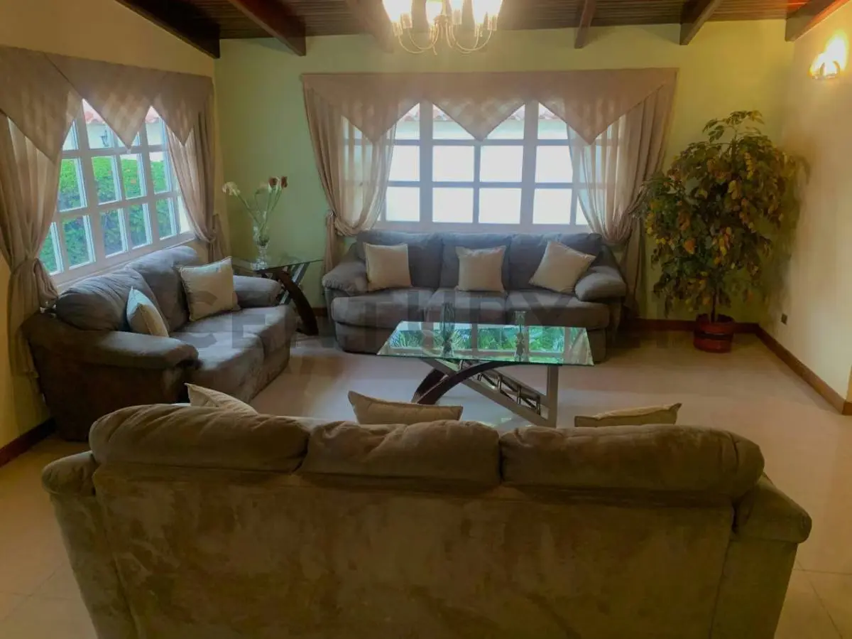 Casa en venta en Las Villas. Lechería - 3