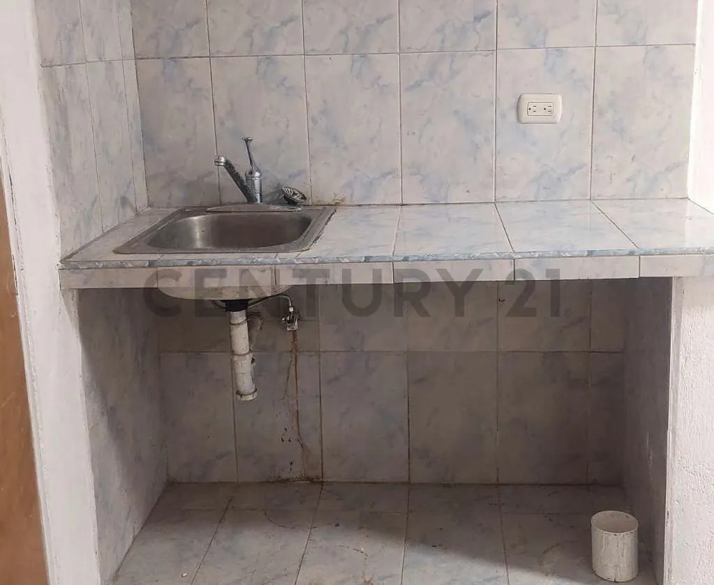 Magnifico espacio para oficina, deposito o negocio que trabaje a puerta cerrada. - 3