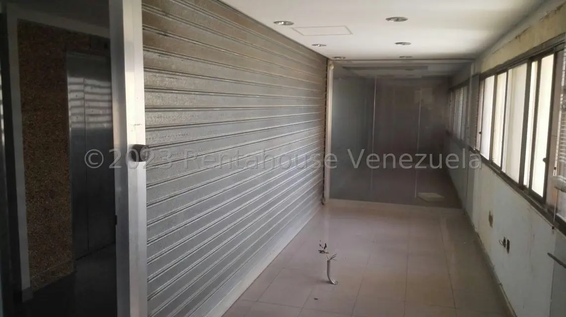 Oficina en Venta en Avenida Bella Vista, Zulia - 3