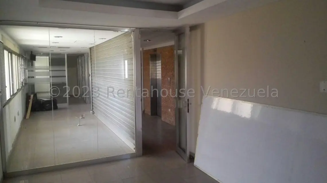 Oficina en Venta en Avenida Bella Vista, Zulia - 4