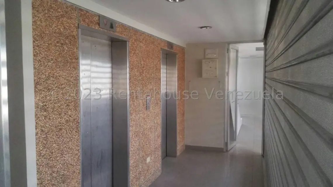 Oficina en Venta en Avenida Bella Vista, Zulia - 5