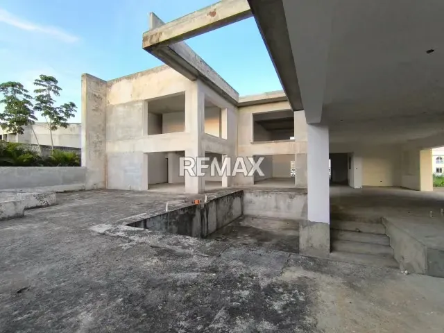 En Venta Amplia Casa en Obra Gris en Urbanización San Miguel, Primera Etapa, Maturín, Estado Monagas - 2