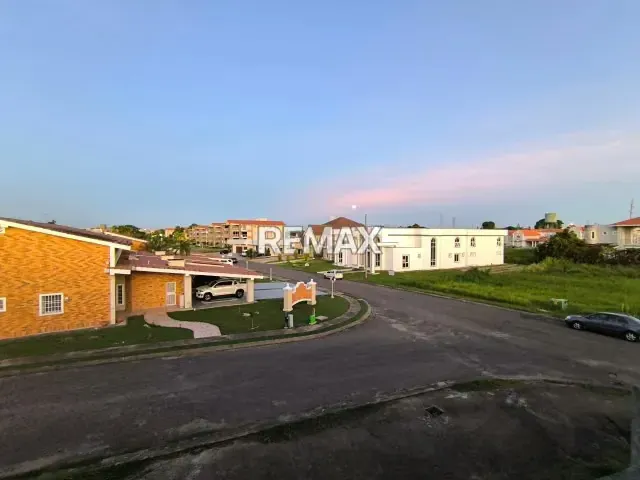 En Venta Amplia Casa en Obra Gris en Urbanización San Miguel, Primera Etapa, Maturín, Estado Monagas - 8
