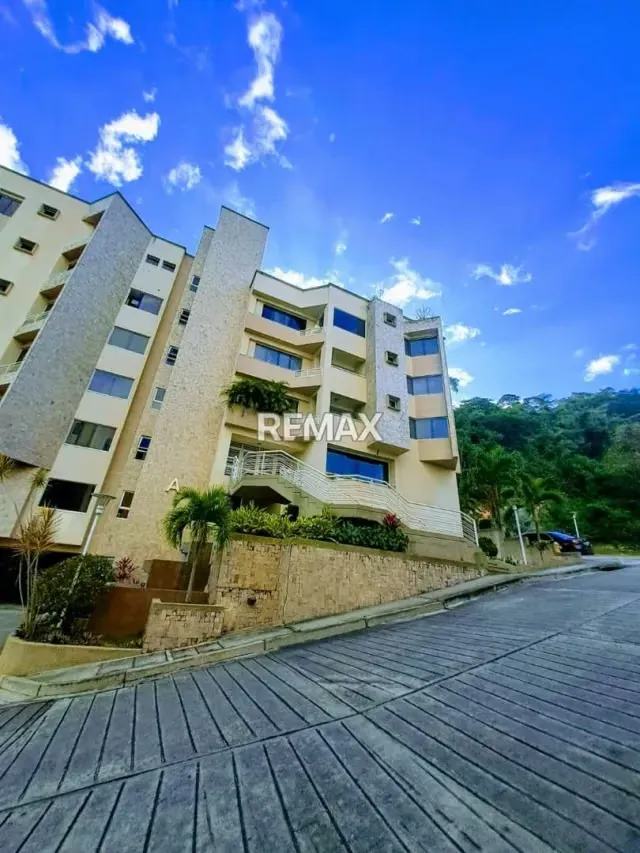 Exclusivo Apartamento amoblado en Venta: TERRALTA PARQUE RESIDENCIAL, Ubicado en Sector El Gianni.