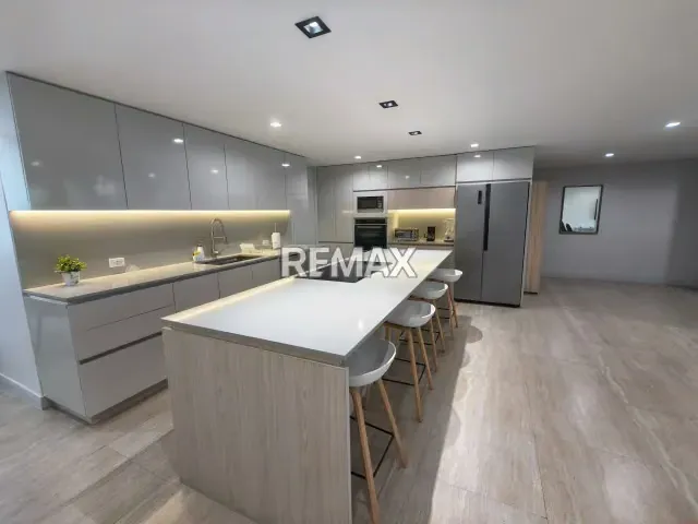 Venta de apartamento Remodelado en Altamira - 7