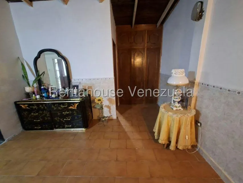 Casa (Multipes Niveles) en Venta en La Rosaleda, Miranda - 30
