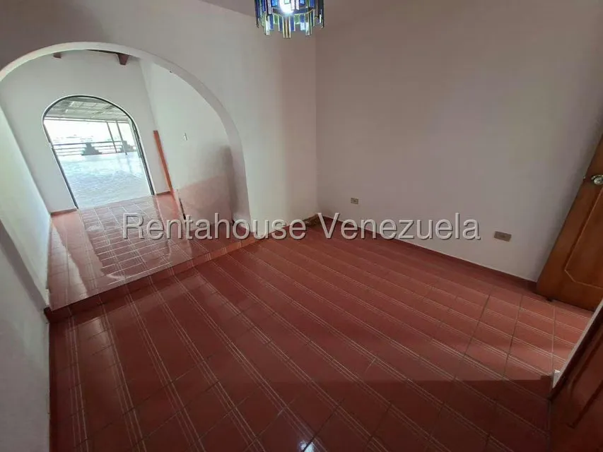 Casa (Multipes Niveles) en Venta en La Rosaleda, Miranda - 54