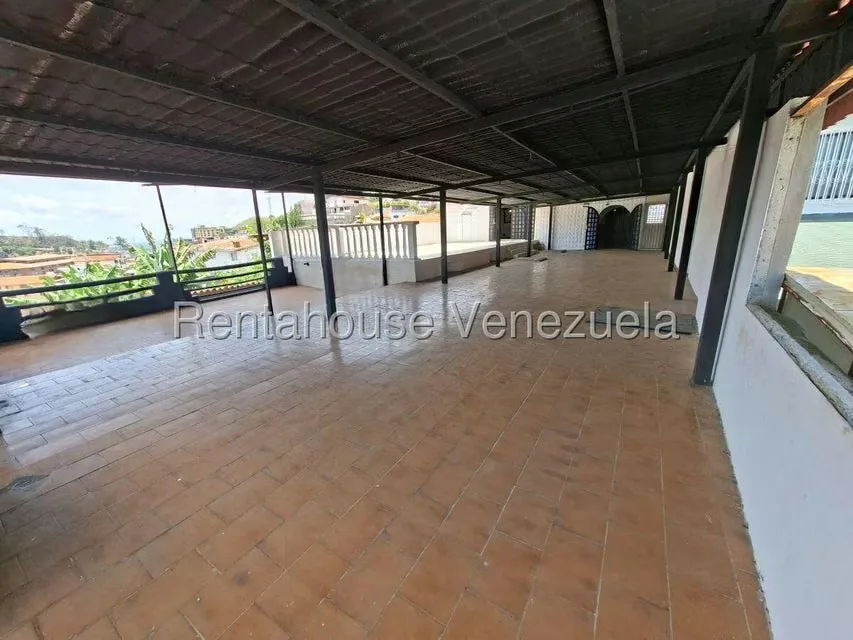 Casa (Multipes Niveles) en Venta en La Rosaleda, Miranda - 61