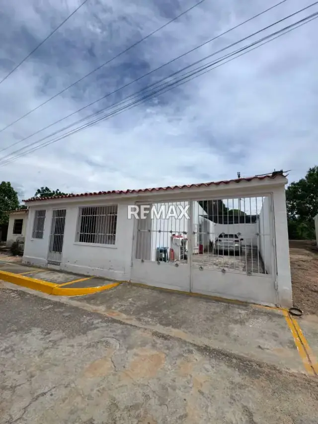SE VENDE HERMOSA CASA, UBICADA EN TERRAZAS DE JALISCO SECTOR II