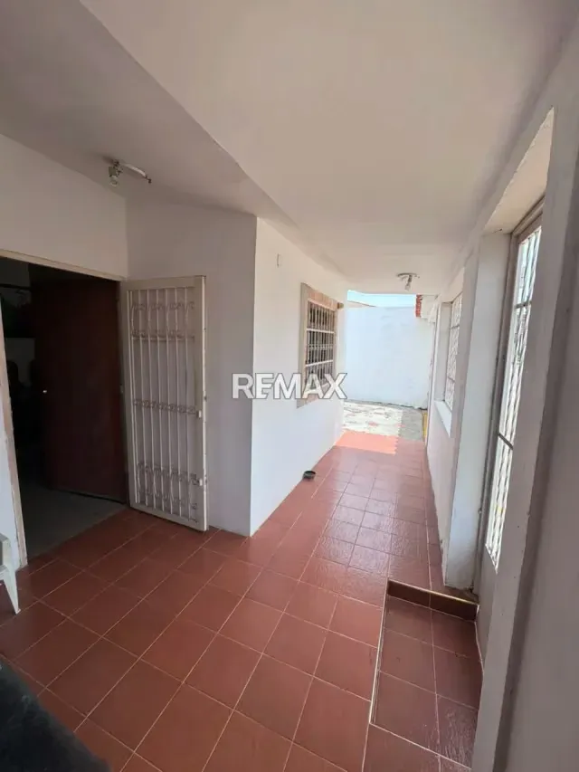 SE VENDE HERMOSA CASA, UBICADA EN TERRAZAS DE JALISCO SECTOR II - 2