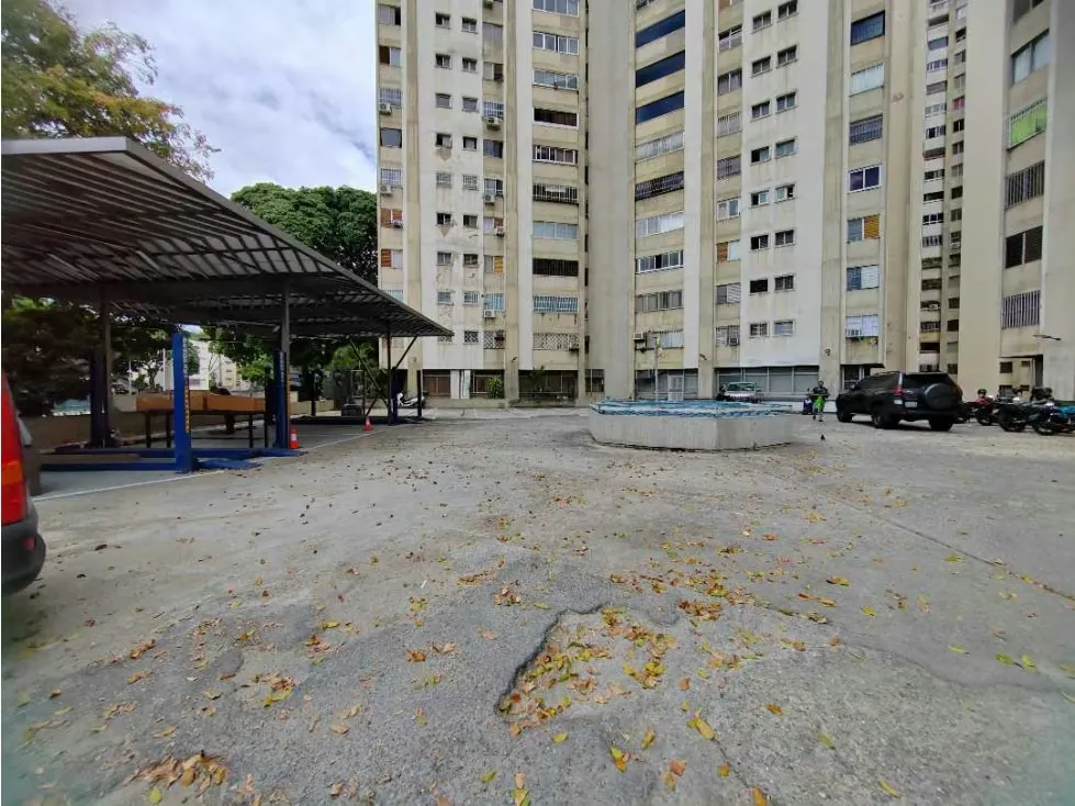 Se alquila local 121m2 El Recreo 3549 - 15