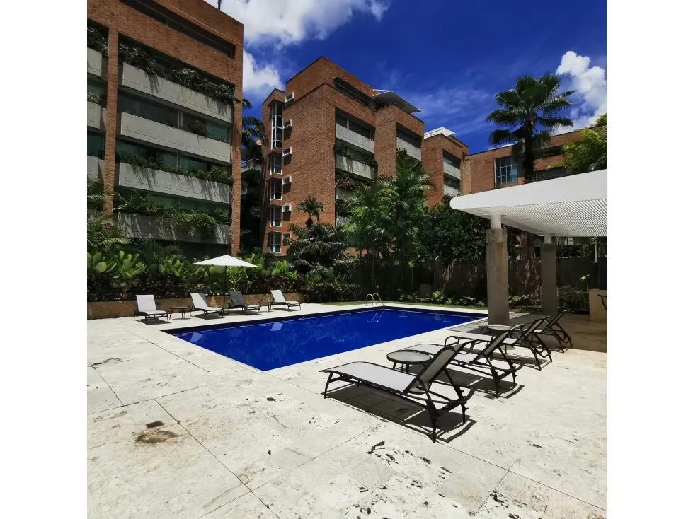 Alquilo Apartamento en Campo Alegre $8.000 - 2