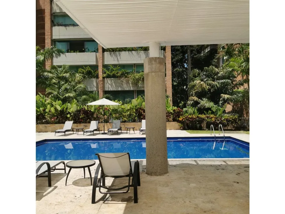 Alquilo Apartamento en Campo Alegre $8.000 - 12