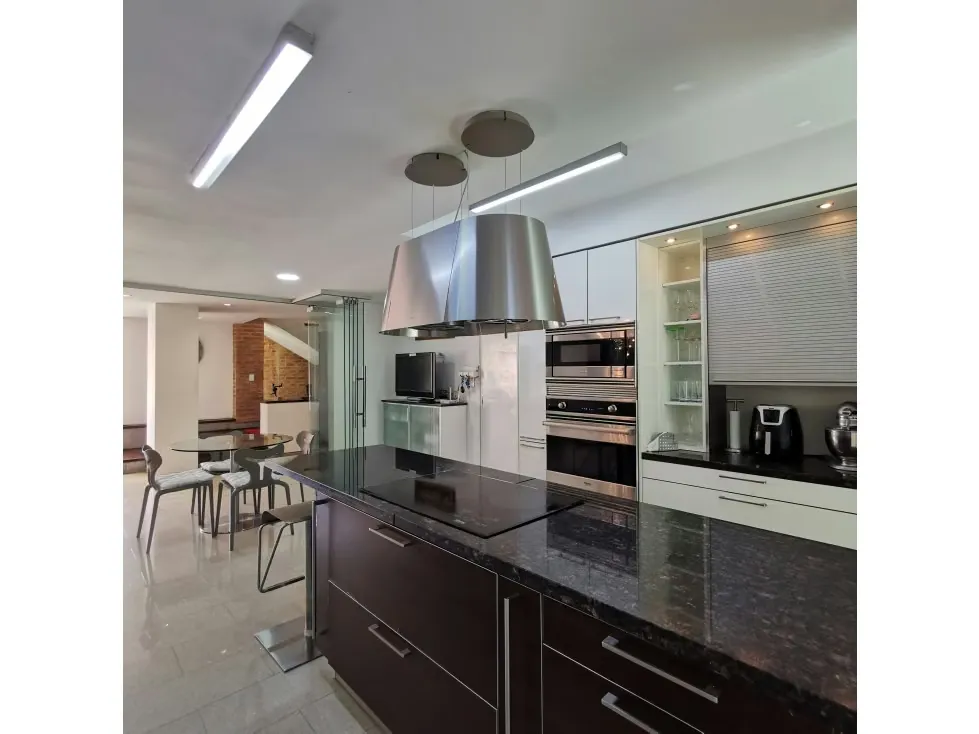 Alquilo Apartamento en Campo Alegre $8.000 - 25