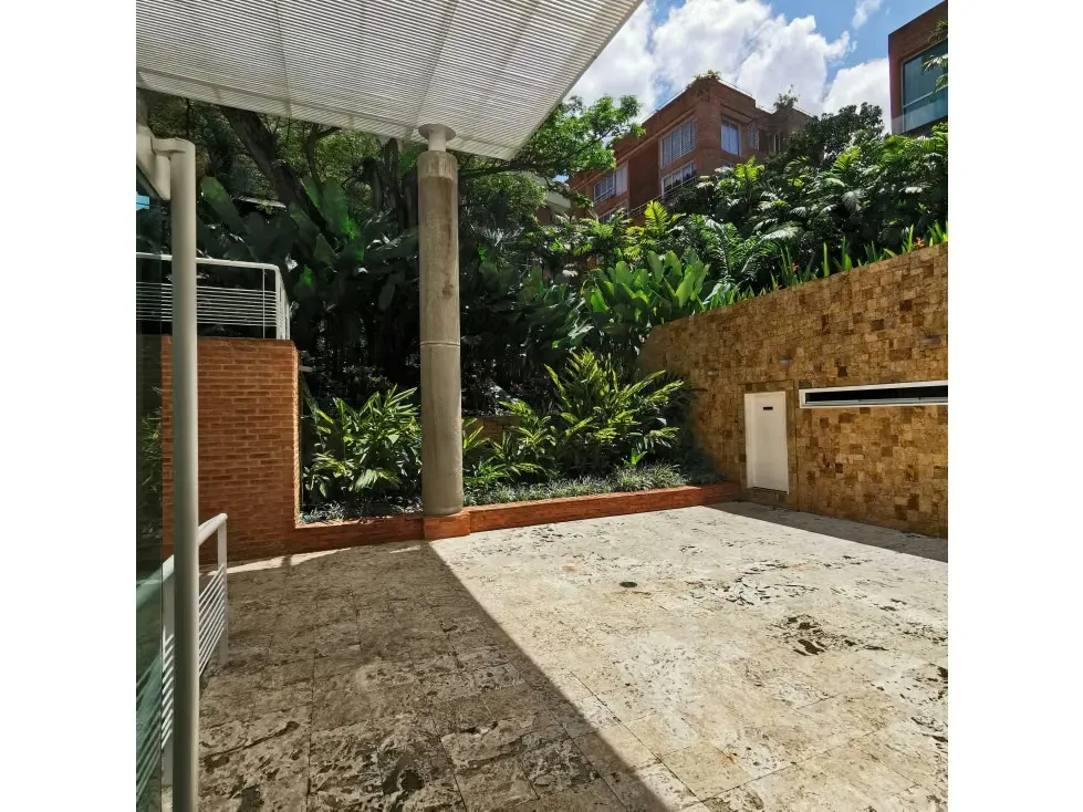 Alquilo Apartamento en Campo Alegre $8.000 - 5