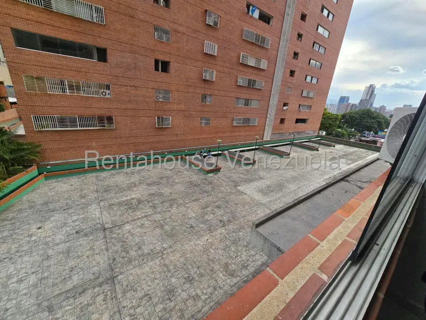 Apartamento (1 Nivel) en Venta en Mariperez, Distrito Metropolitano - 23