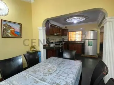 En venta casa de 2 niveles. Conjunto Residencial Prados de Alto Barinas. - 3