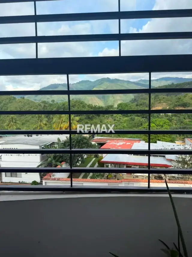 En venta espacioso apartamento en conjunto Residencial a Humbolt