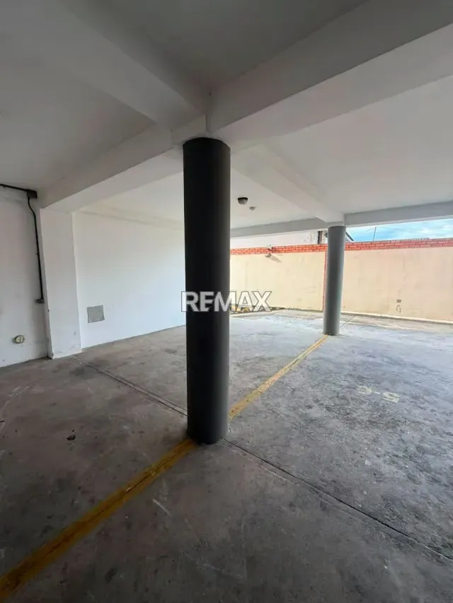 En venta espacioso apartamento en conjunto Residencial a Humbolt - 4