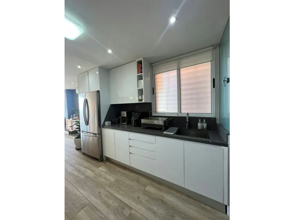 Apartamento Duplex en Venta en Loma Linda 3H/ 3B/ 3P/ 1M - 16