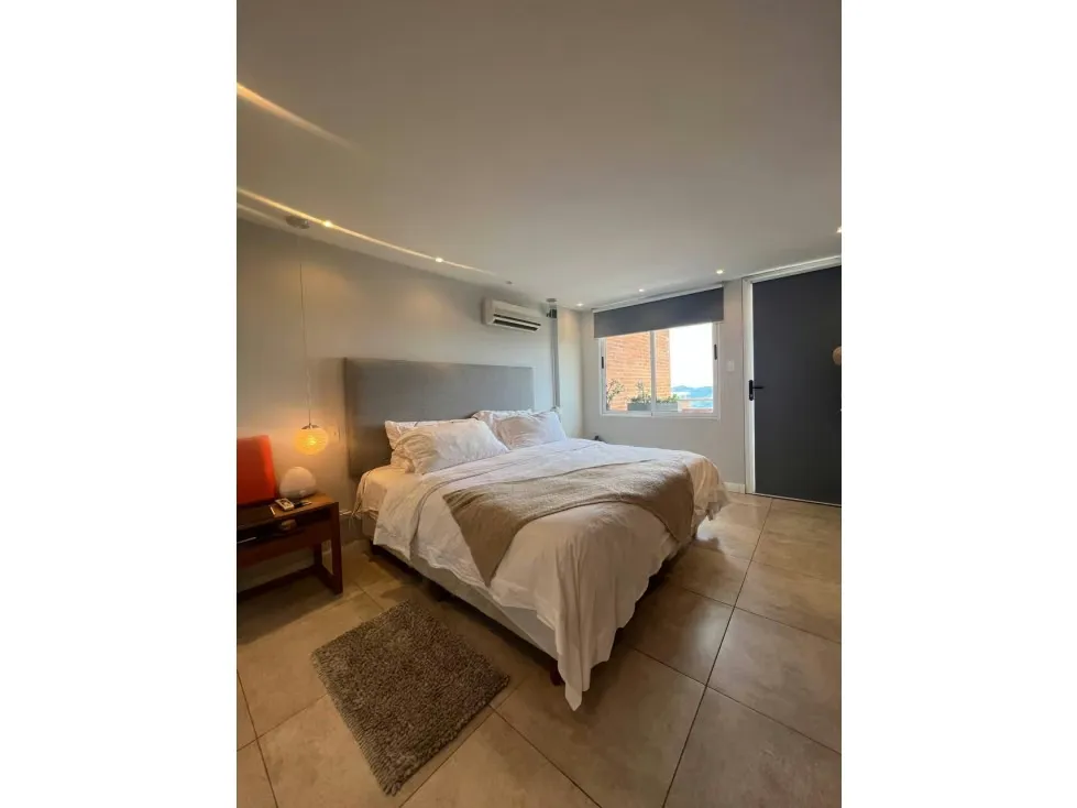 Apartamento Duplex en Venta en Loma Linda 3H/ 3B/ 3P/ 1M - 19