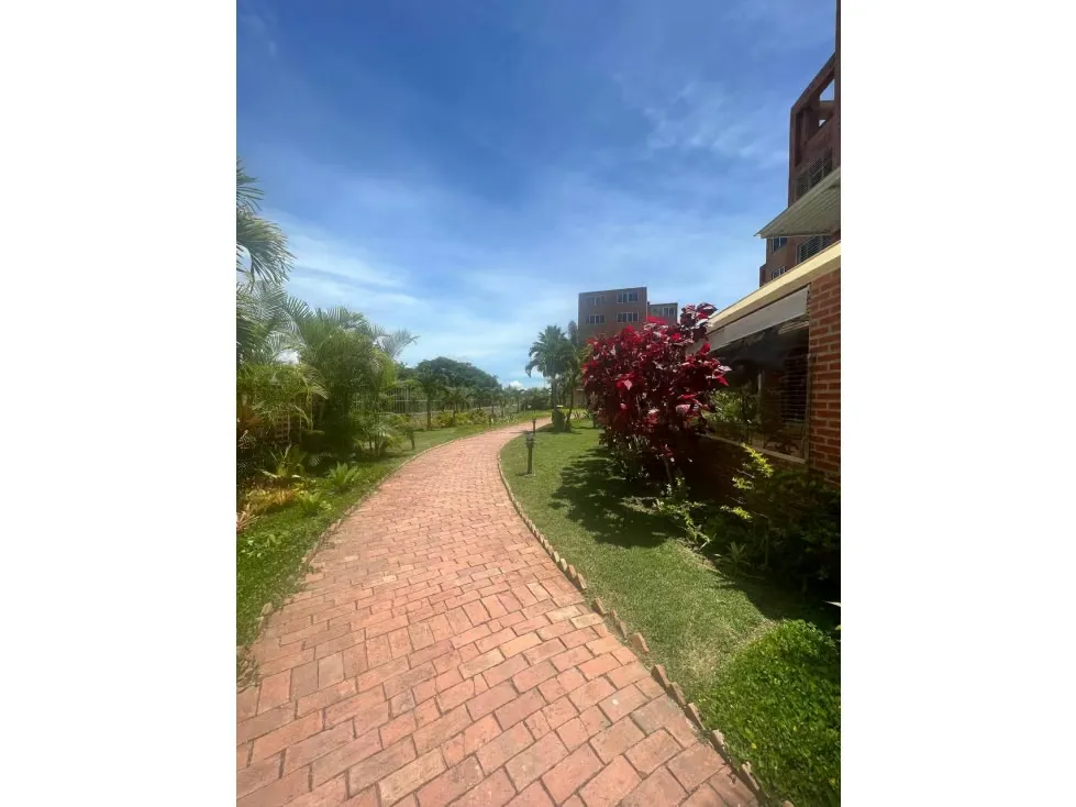 Apartamento Duplex en Venta en Loma Linda 3H/ 3B/ 3P/ 1M - 43