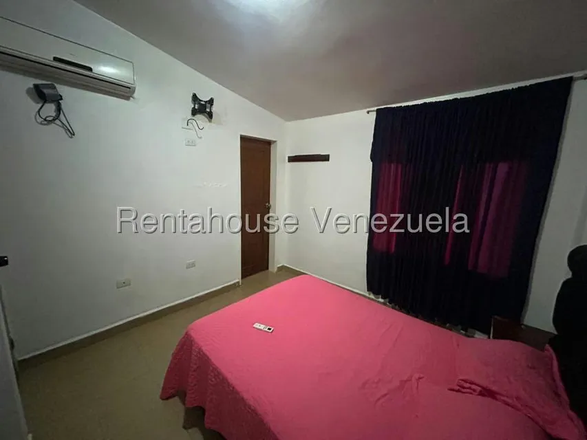 Casa (Duplex) en Venta en Villas Del Golf Plaza, Lara - 18