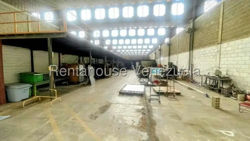 Comercial (Galpon - Deposito) en Alquiler en Zona Industrial 2, Lara