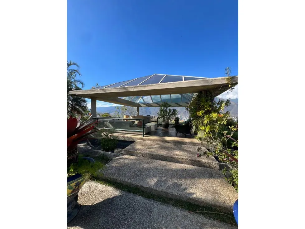Vendo/Alquilo Casa 1843m2 Lomas del Mirador 6787 - 7