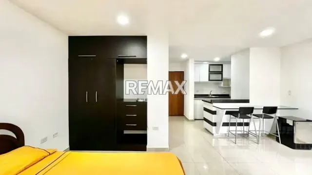 En ALQUILER Amoblado y Equipado . Apartamento Tipo estudio Resd. Pinar suite - 6