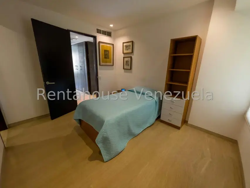 Apartamento (Duplex) en Alquiler en Campo Alegre, Distrito Metropolitano - 23