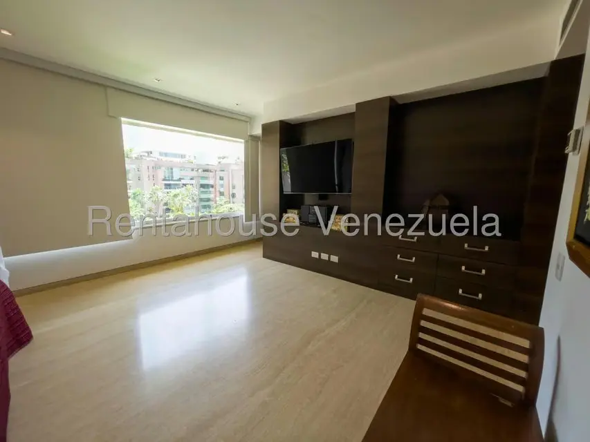 Apartamento (Duplex) en Alquiler en Campo Alegre, Distrito Metropolitano - 26