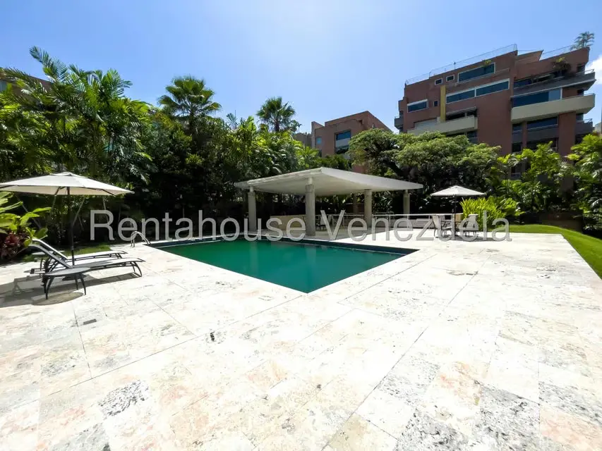 Apartamento (Duplex) en Alquiler en Campo Alegre, Distrito Metropolitano - 31