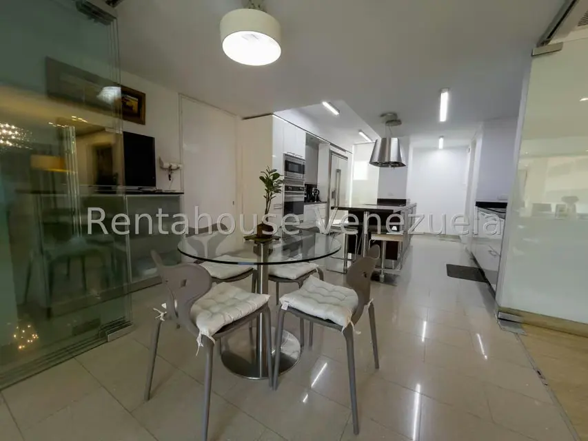 Apartamento (Duplex) en Alquiler en Campo Alegre, Distrito Metropolitano - 10