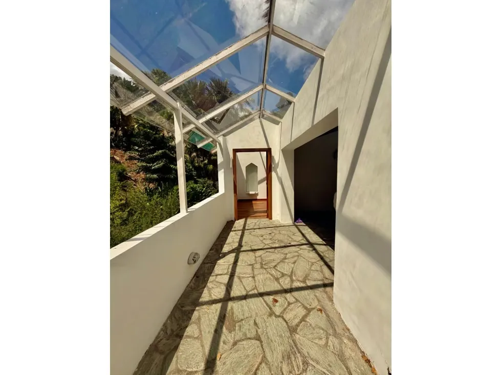 Se vende casa 690m2 Valle Arriba 3922 - 4