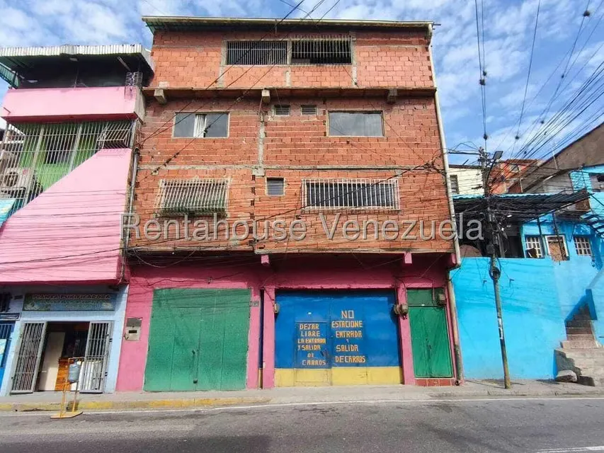 Local Comercial en Venta en Catia, Distrito Metropolitano - 2