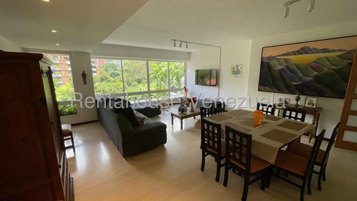 Apartamento (1 Nivel) en Alquiler en Los Chorros, Distrito Metropolitano - 21