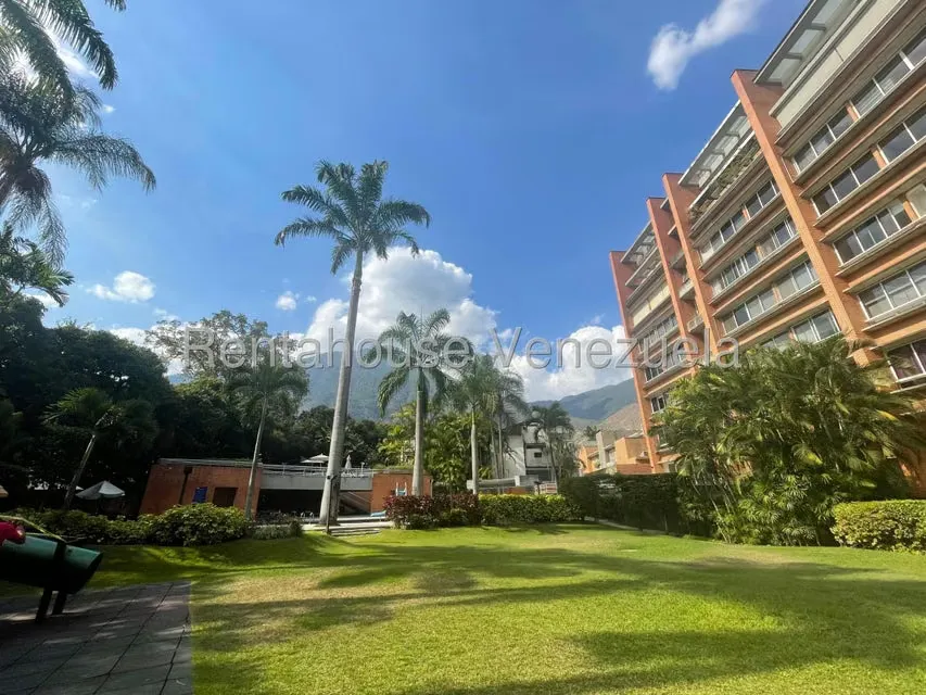 Apartamento (1 Nivel) en Alquiler en Los Chorros, Distrito Metropolitano - 27