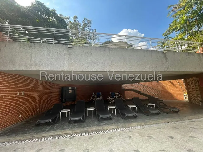 Apartamento (1 Nivel) en Alquiler en Los Chorros, Distrito Metropolitano - 30