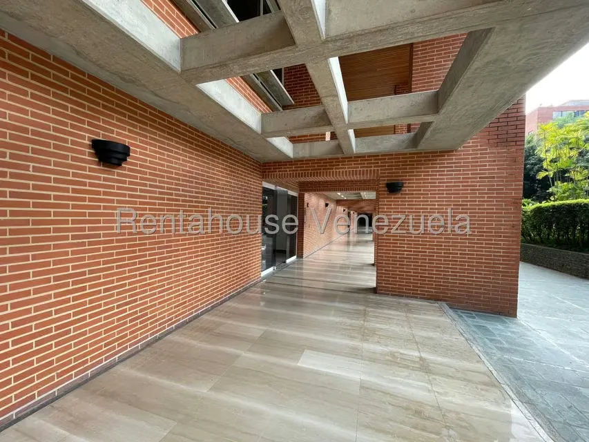 Apartamento (1 Nivel) en Alquiler en Los Chorros, Distrito Metropolitano - 33